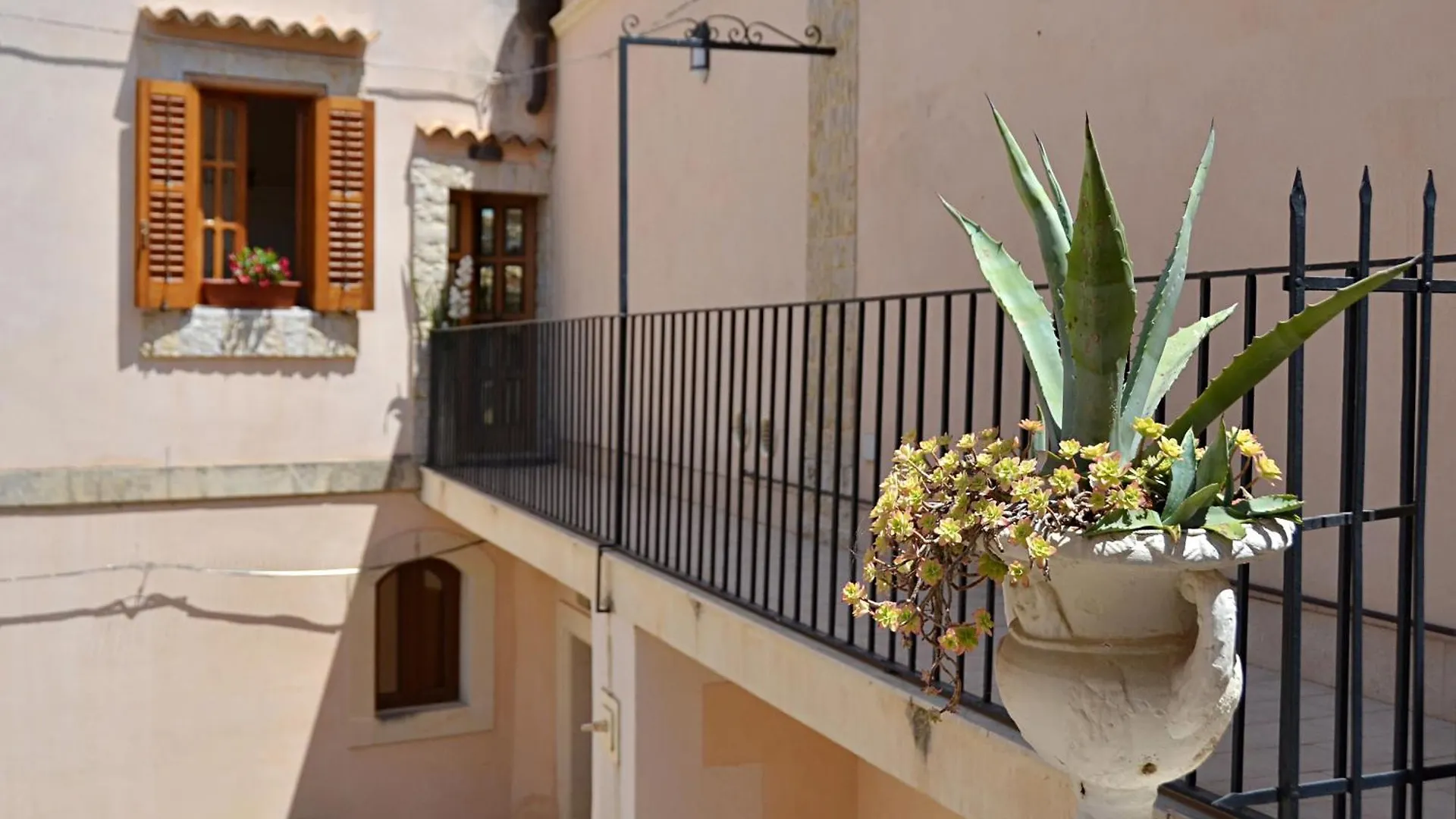 Panorama Suites Noto - Adults Only Italia