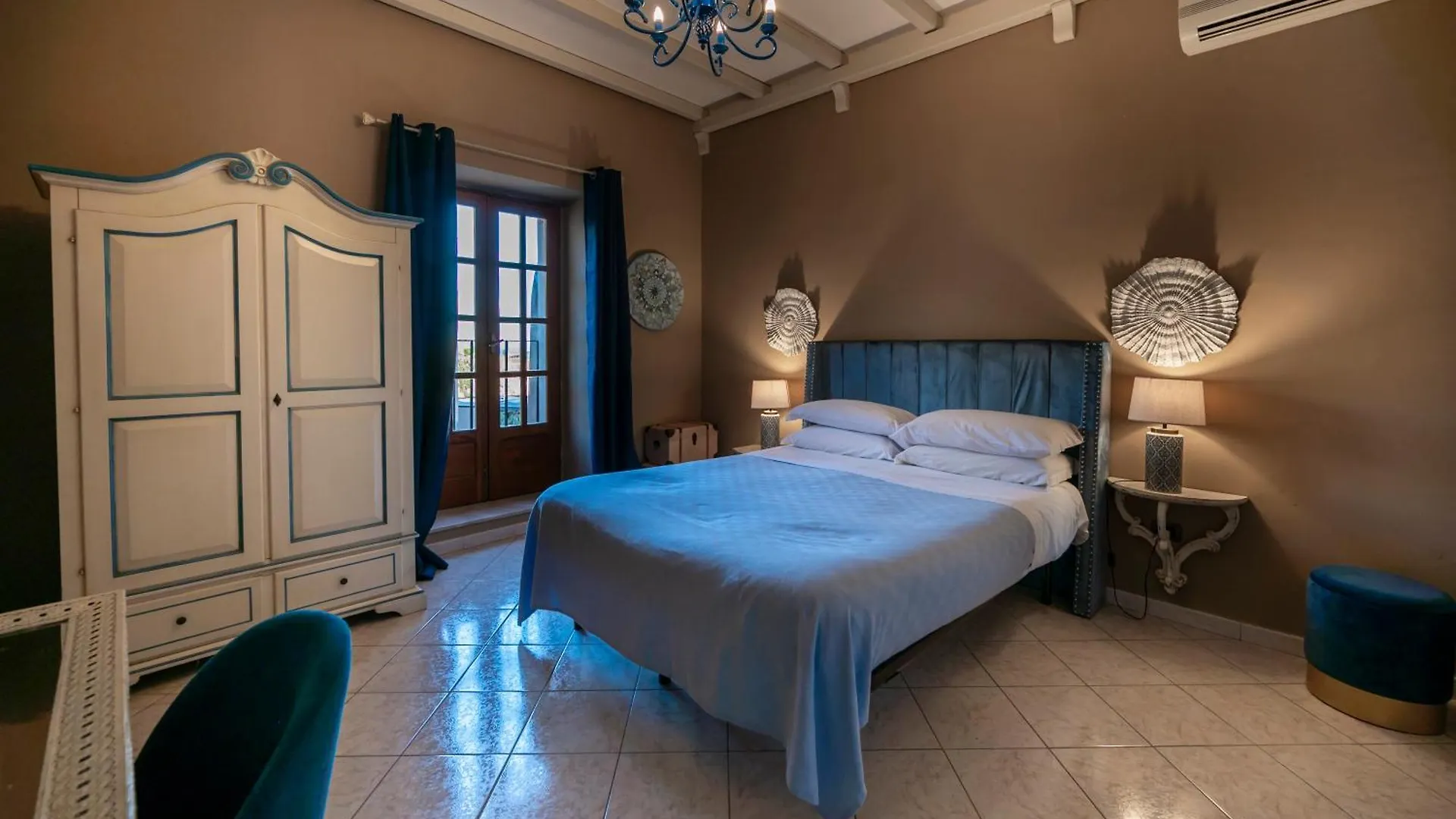 Panorama Suites Noto - Adults Only Bed & Breakfast